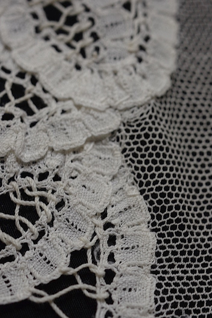 dentelle antique antique lace petit cross lot