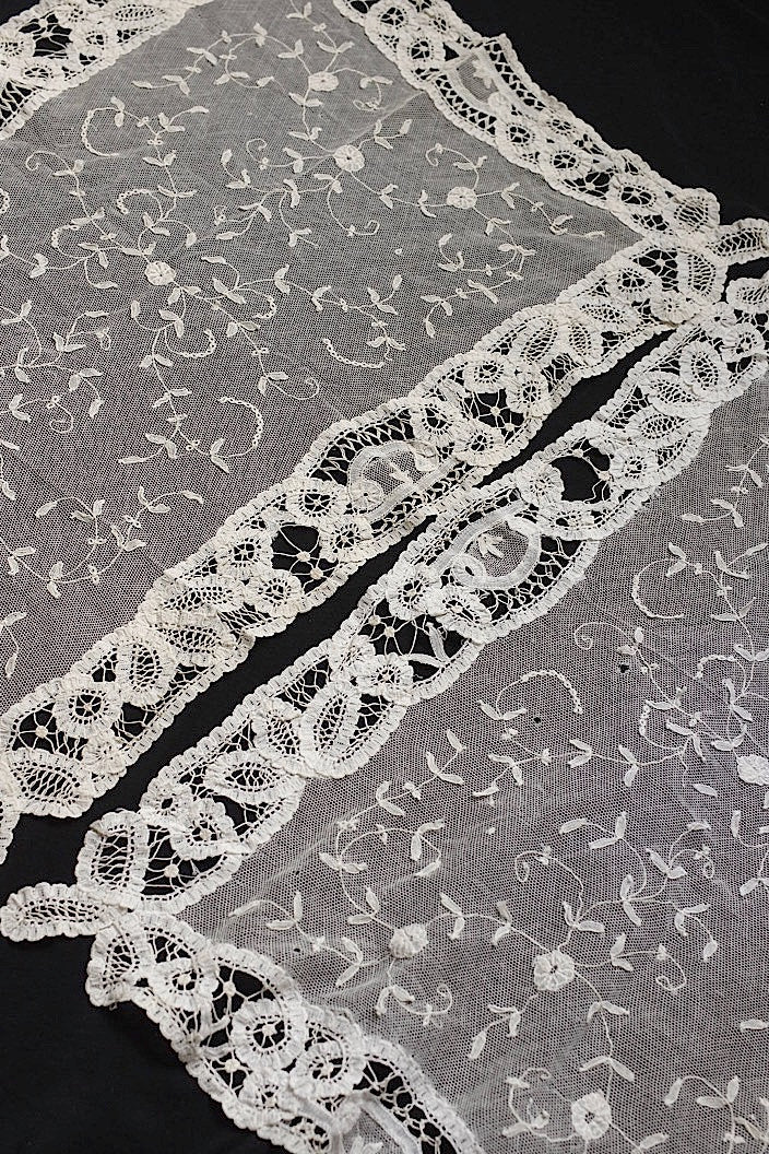 dentelle antique antique lace petit cross lot