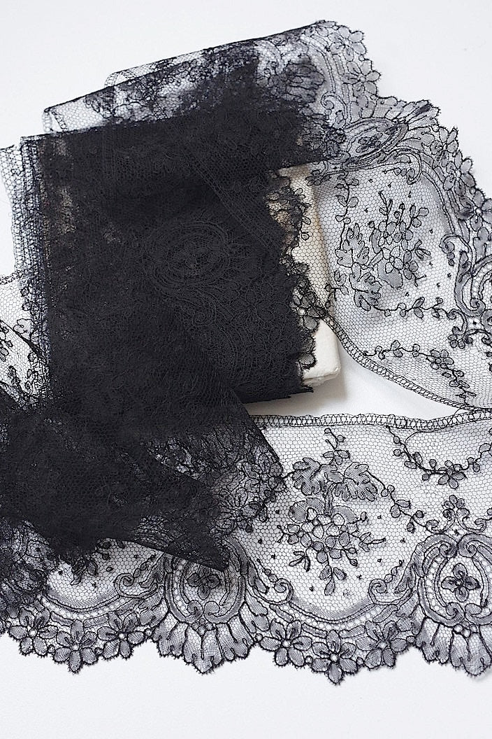 dentelle antique antique lace chantilly blonde shawl