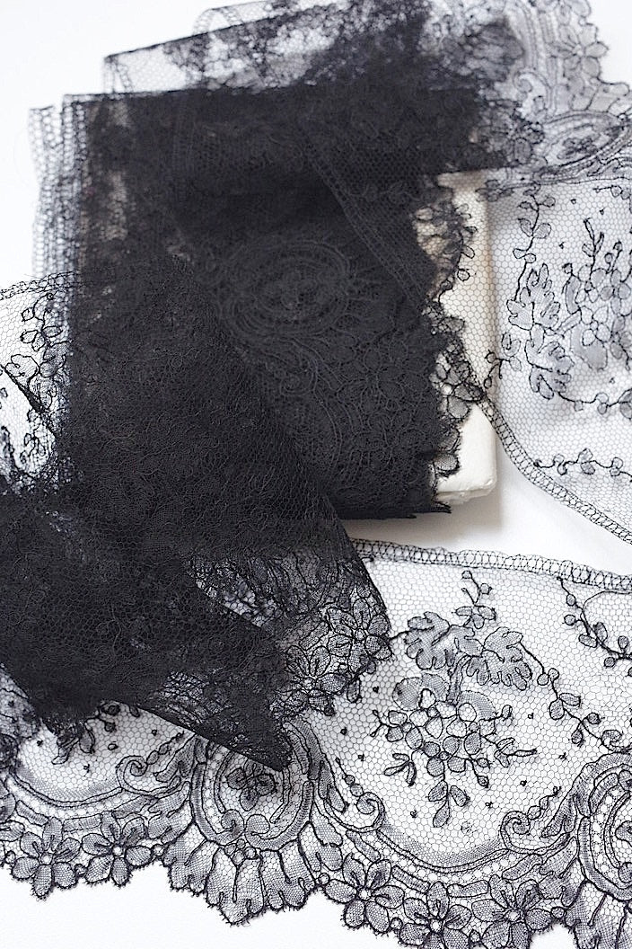 dentelle antique antique lace chantilly blonde shawl