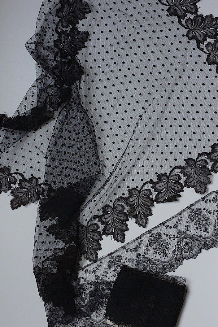 dentelle antique antique lace chantilly blonde shawl