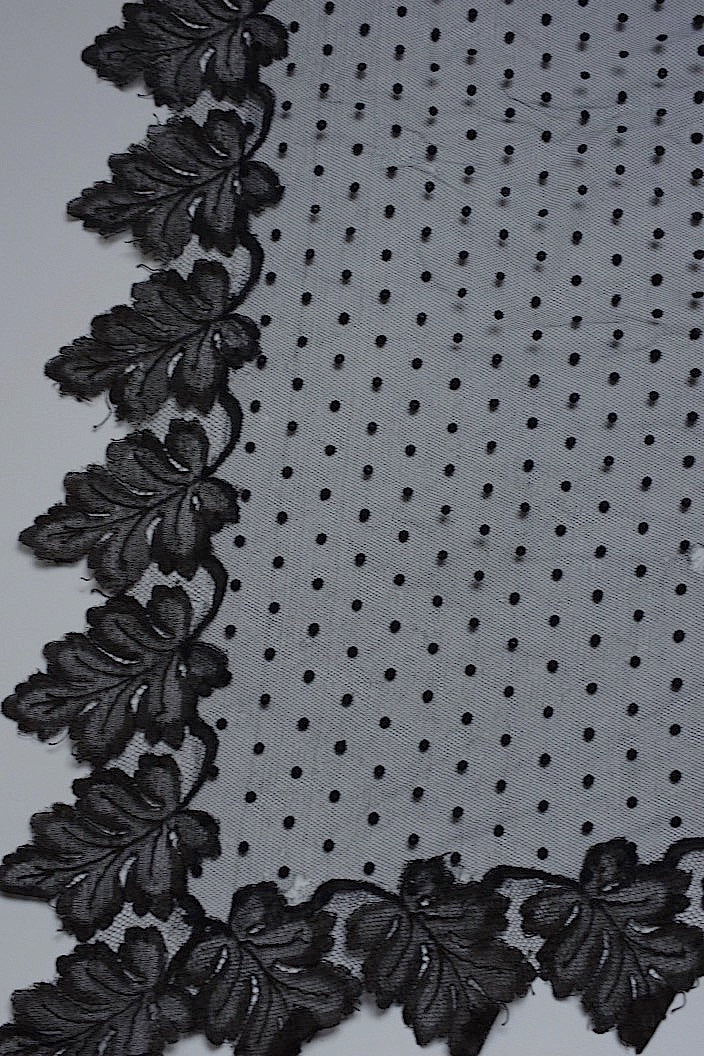 dentelle antique antique lace chantilly blonde shawl