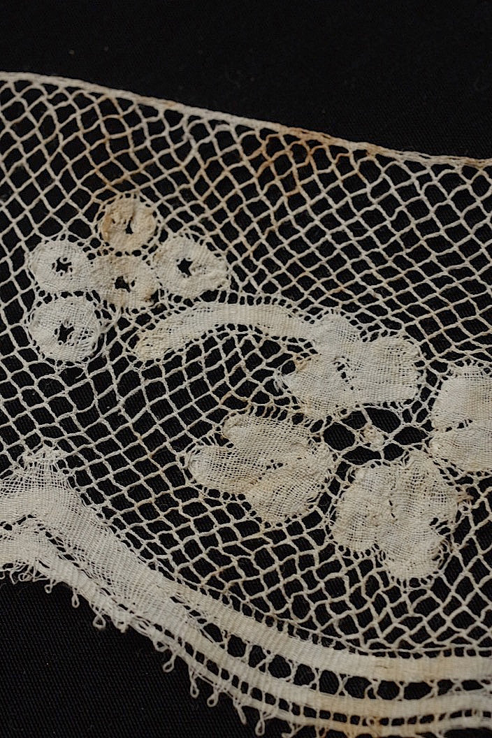 dentelle antique 3 pieces of antique lace