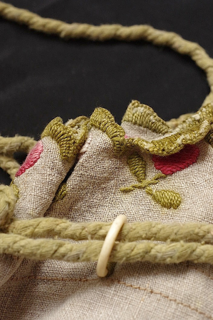 sac antique antique embroidery drawstring bag