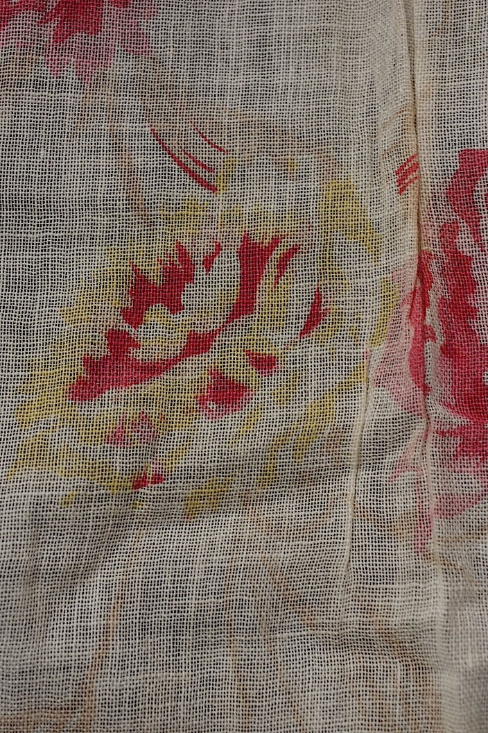 tissu antique antique fabric floral pattern