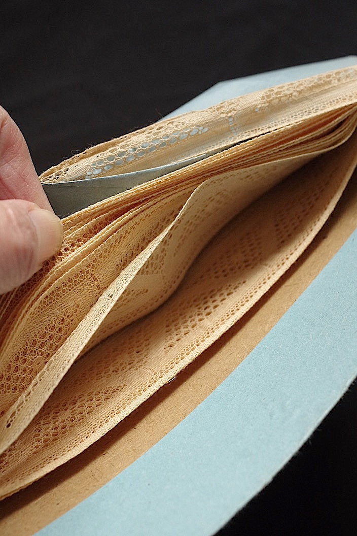 dentelle vintage ヴィンテージレース 10,5m .FR a l'epoque