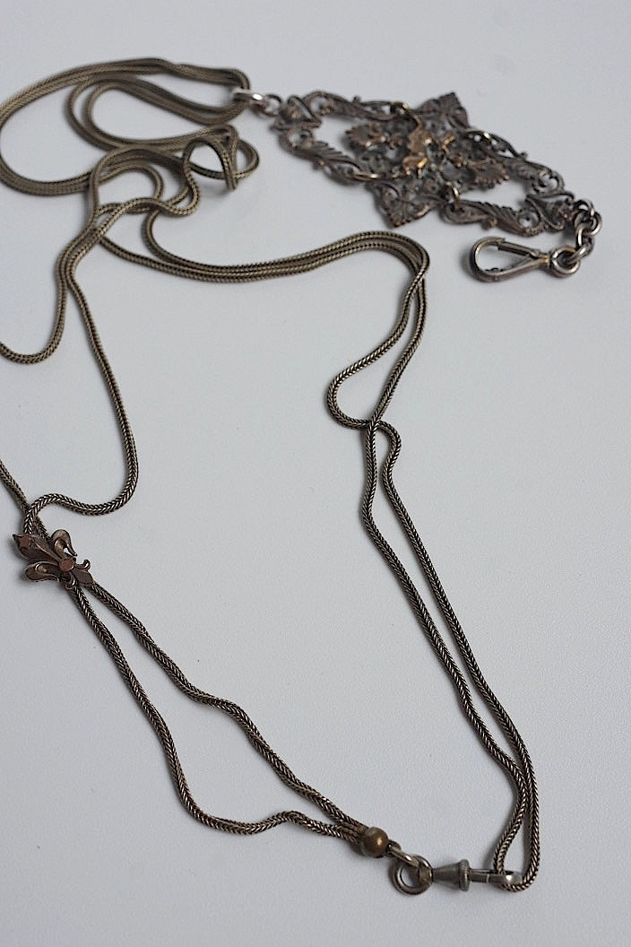 chatelaine  antique アンティークチェーン .FR a l'epoque