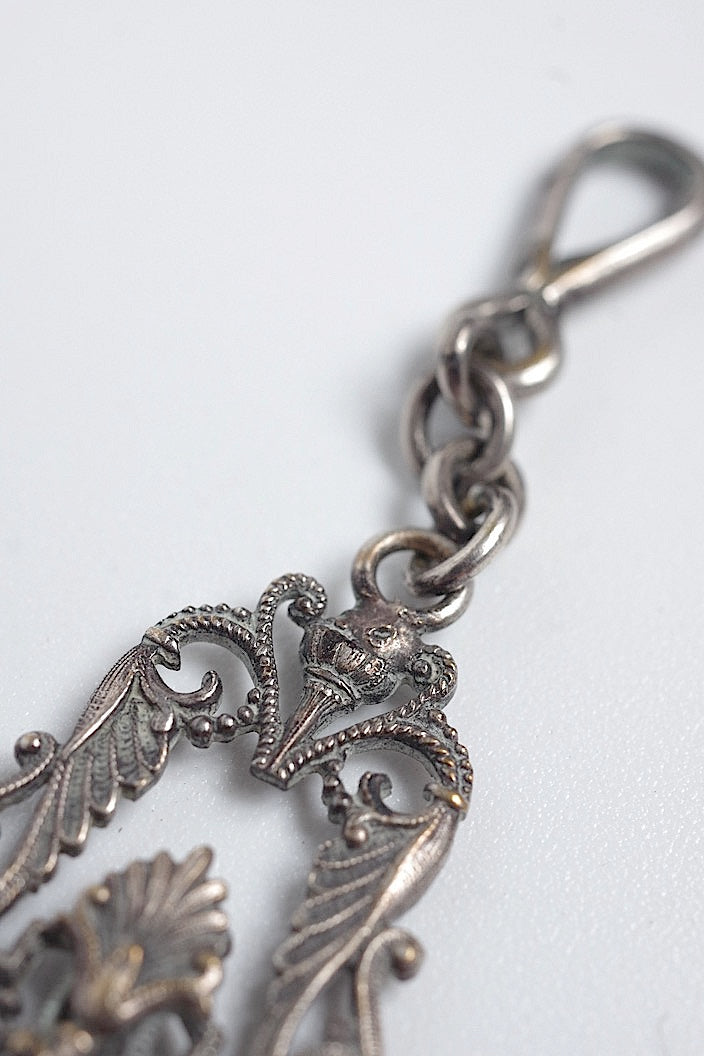 chatelaine  antique アンティークチェーン .FR a l'epoque