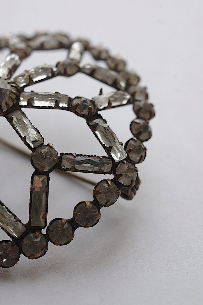 broche antique アンティークブローチ バゲットストラス .FR a l'epoque