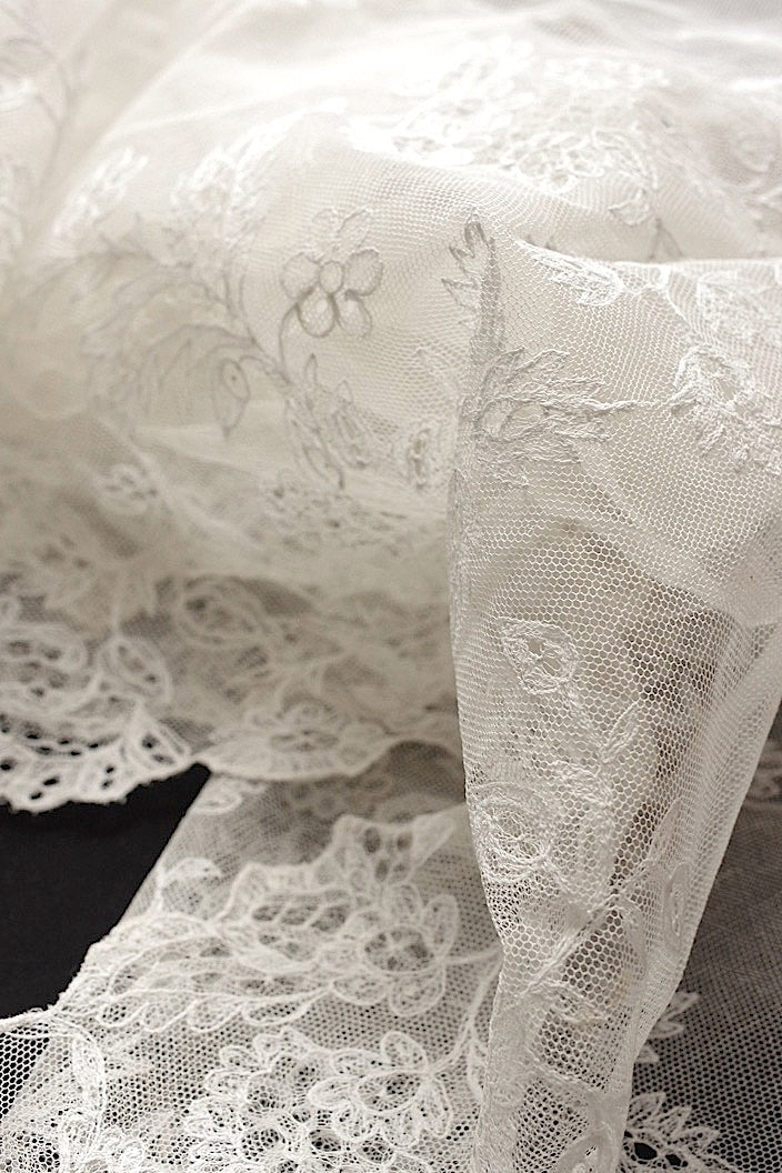 dentelle antique antique lace 210cm