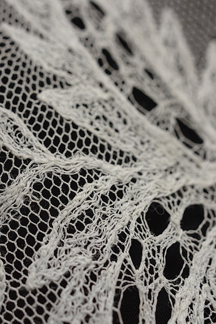 dentelle antique antique lace 128cm