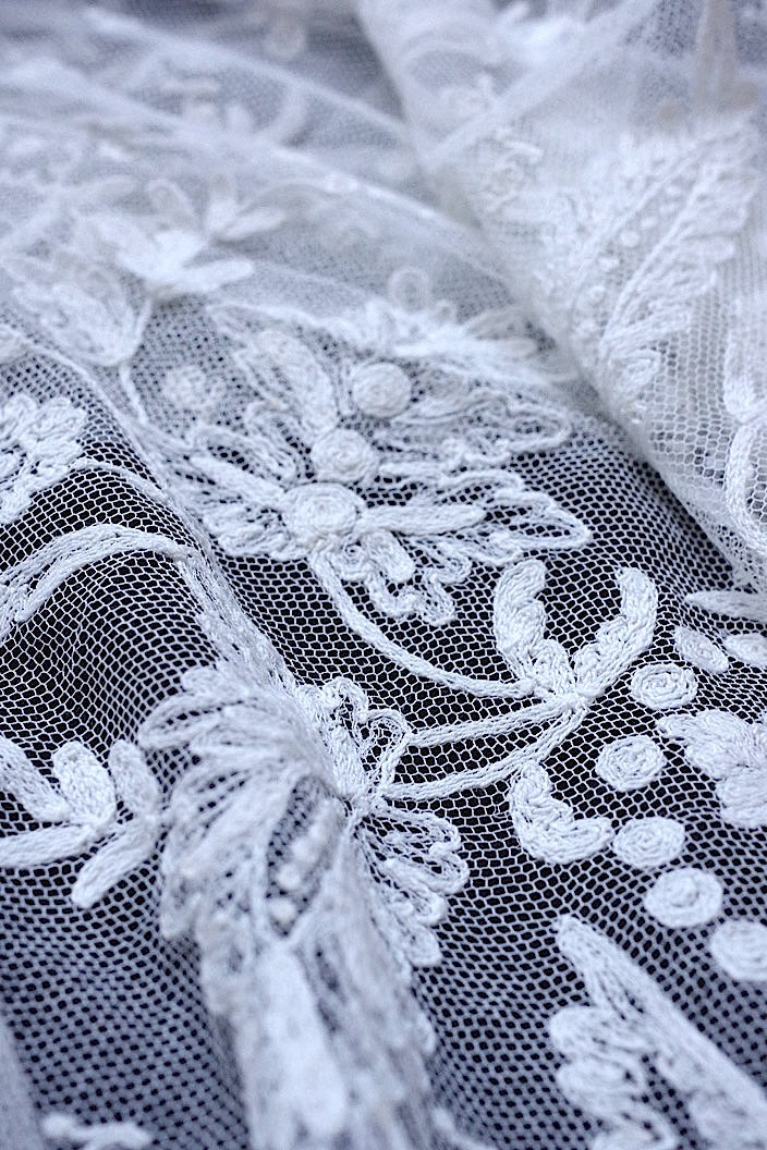 dentelle antique antique lace 183cm