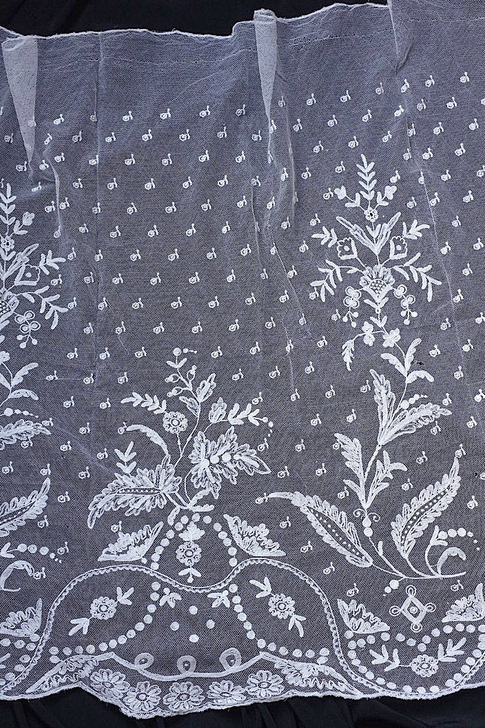 dentelle antique antique lace 183cm