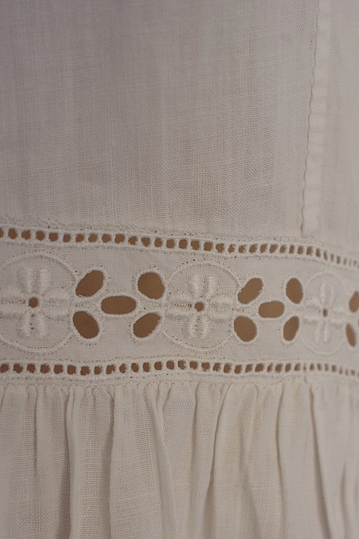vêtement antique antique embroidered lace dress