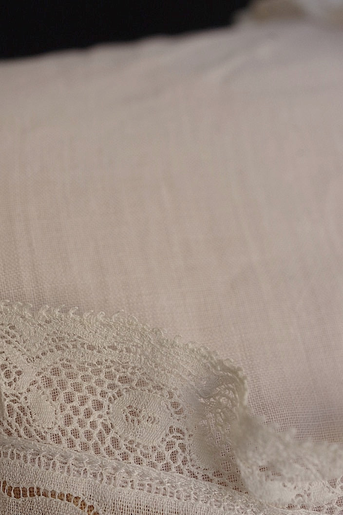 vêtement antique antique embroidered lace dress