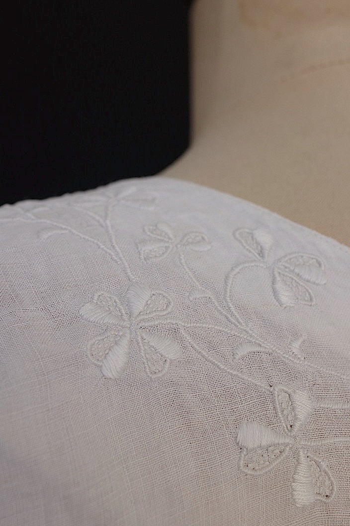 vêtement antique antique embroidery blouse