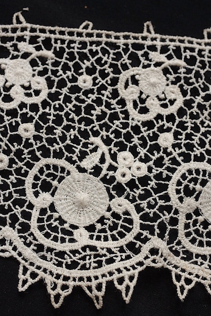 dentelle antique antique lace 2 types