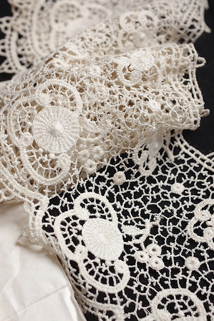 dentelle antique antique lace 2 types
