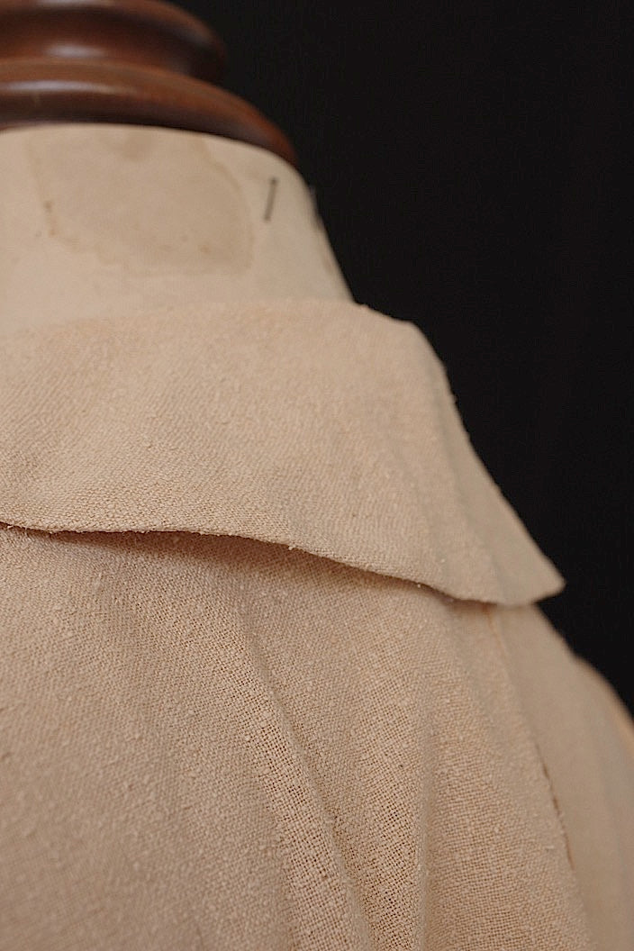 vêtement antique antique dress