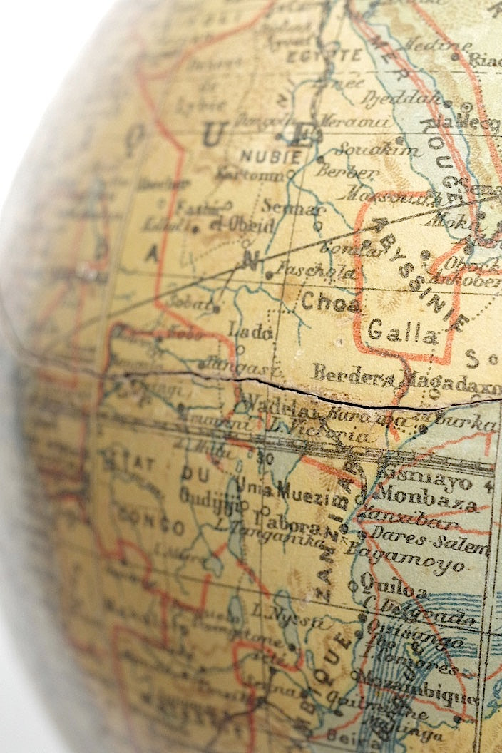 Globe terrestre antique アンティーク地球儀 .FR a l'epoque