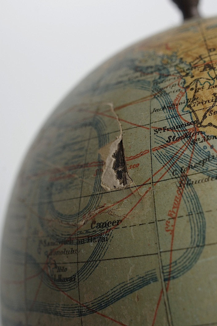 Globe terrestre antique アンティーク地球儀 .FR a l'epoque