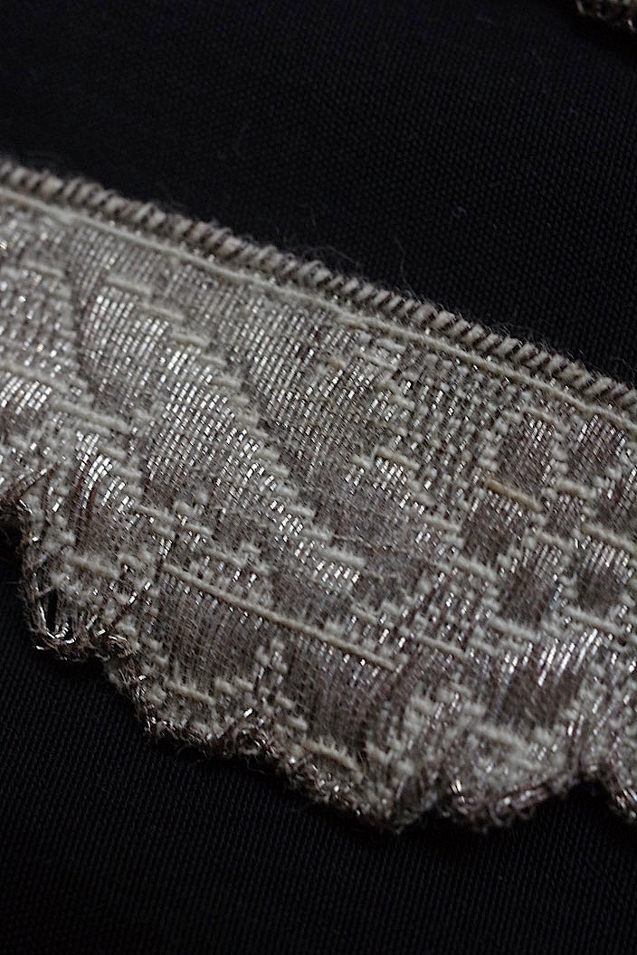 dentelle antique antique metal tape