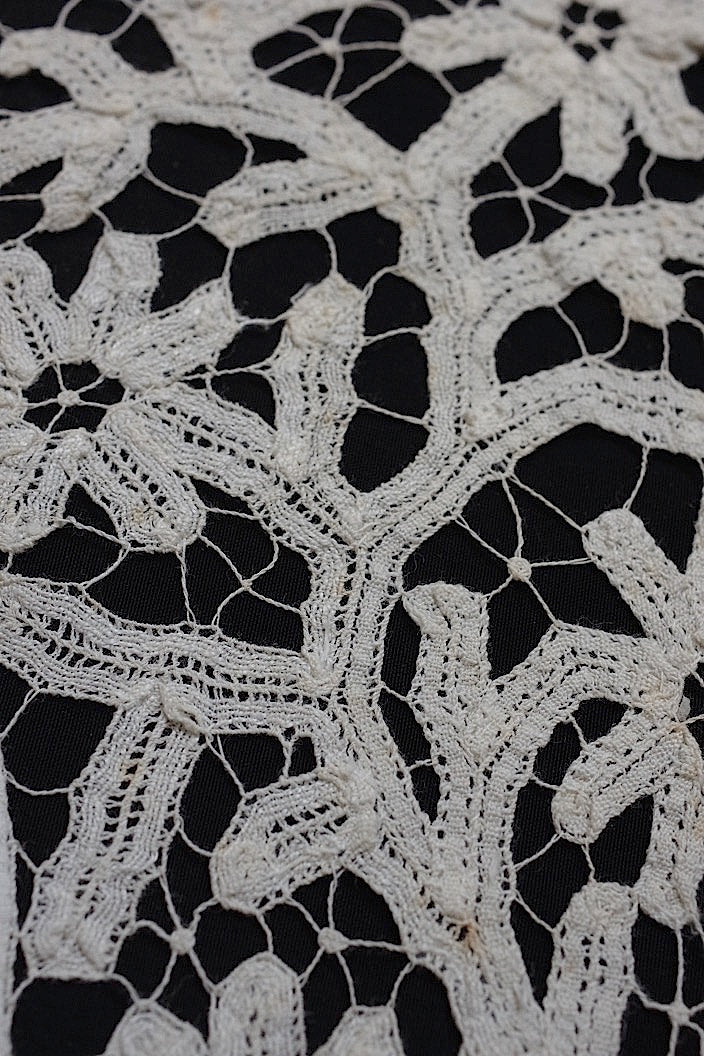 mouchoir antique 2 antique handkerchiefs
