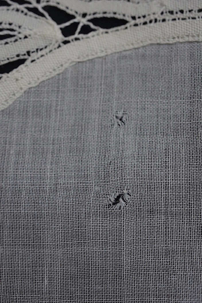 mouchoir antique 2 antique handkerchiefs