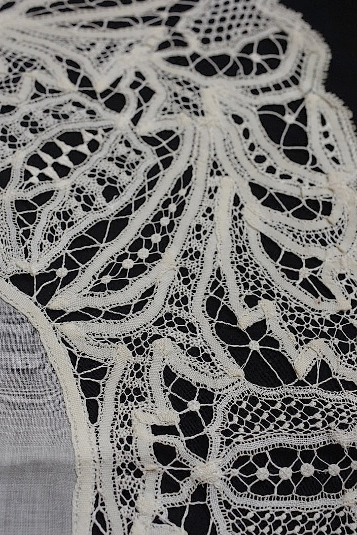 mouchoir antique 2 antique handkerchiefs