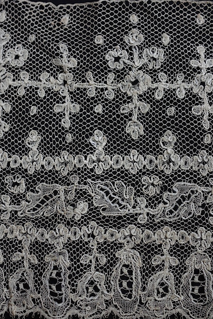 dentelle antique アンティークレース 2種