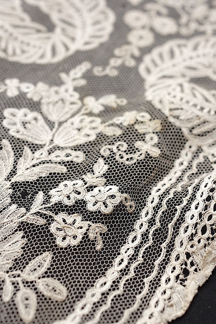 dentelle antique antique lace 2 types