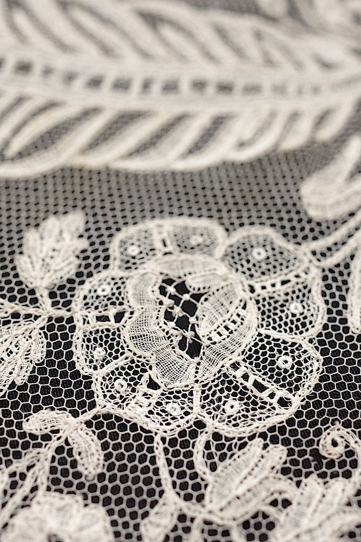 dentelle antique antique lace 2 types