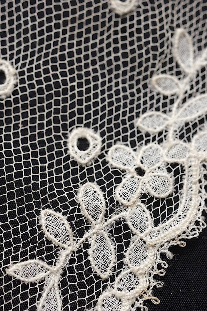 dentelle antique antique lace 2 types
