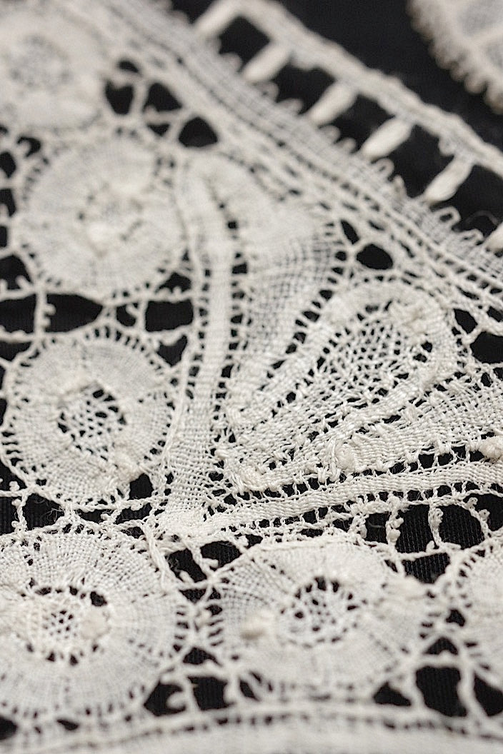 dentelle antique アンティークレース 143cm .FR a l'epoque