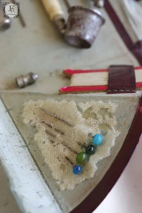 NECESSAIREE; OUVRAGE アンティーク 裁縫セット .FR a l'epoque