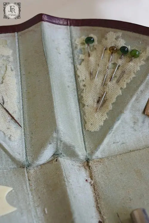 NECESSAIREE; OUVRAGE アンティーク 裁縫セット .FR a l'epoque