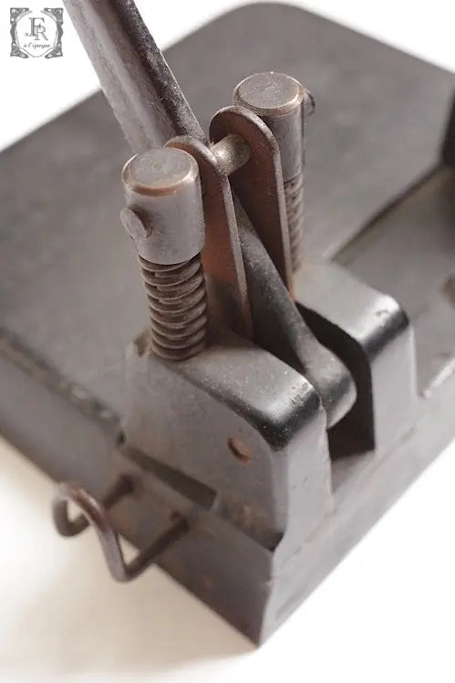 Perforatrice antique アンティーク穴あけ .FR A Ll'EPOQUE