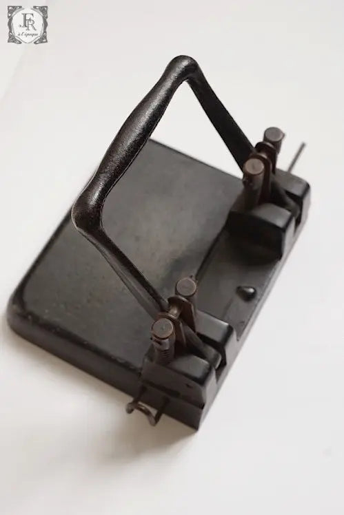 Perforatrice antique アンティーク穴あけ .FR A Ll'EPOQUE
