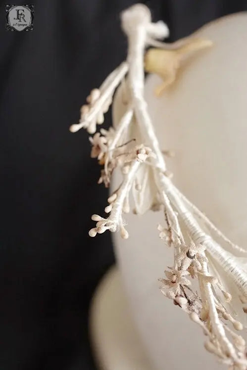 couronne de fleur antique アンティークティアラ お花 .FR A Ll'EPOQUE