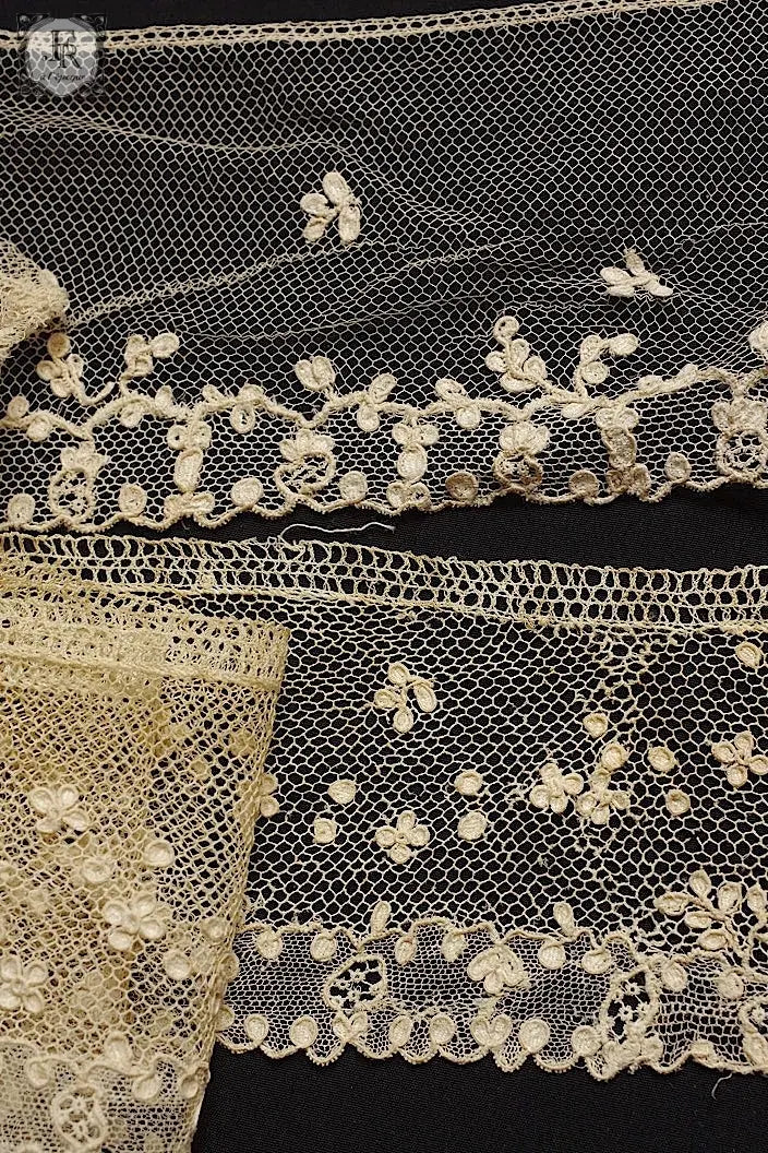 フランスアンティークレース