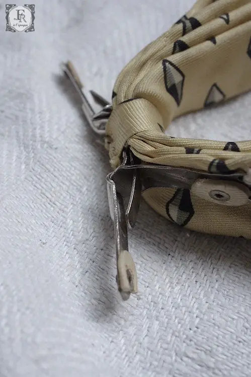 papillon ヴィンテージ 蝶ネクタイ キイロダイヤ柄 .FR A Ll'EPOQUE