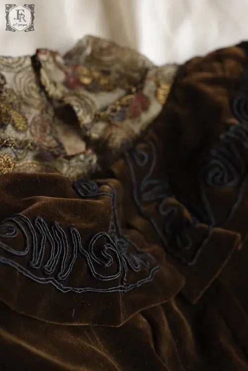 vetement d'enfan ベルベット コサージュ 少女サイズ .FR A Ll'EPOQUE