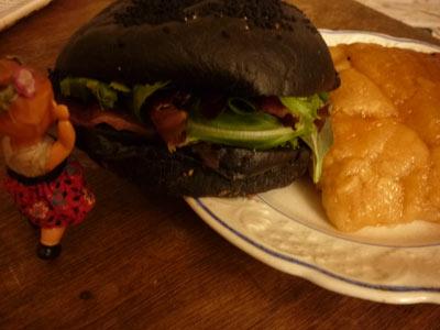 黒いパン