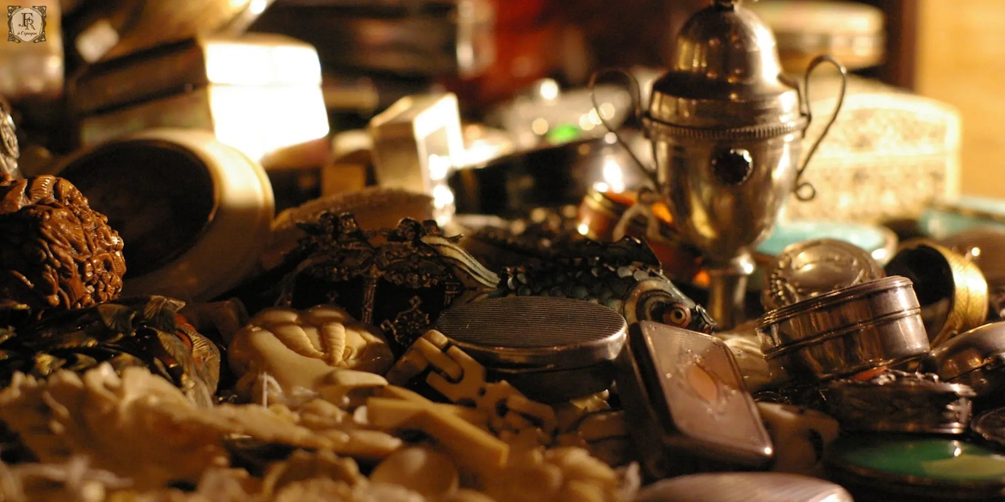 アンティークアクセサリー antique les bijoux