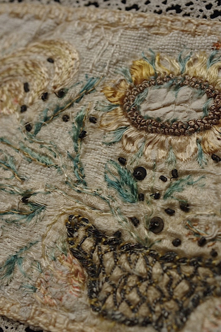 dentelle antique アンティークレース　刺繍クロス