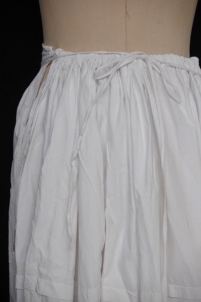 vêtement antique antique cotton lace skirt
