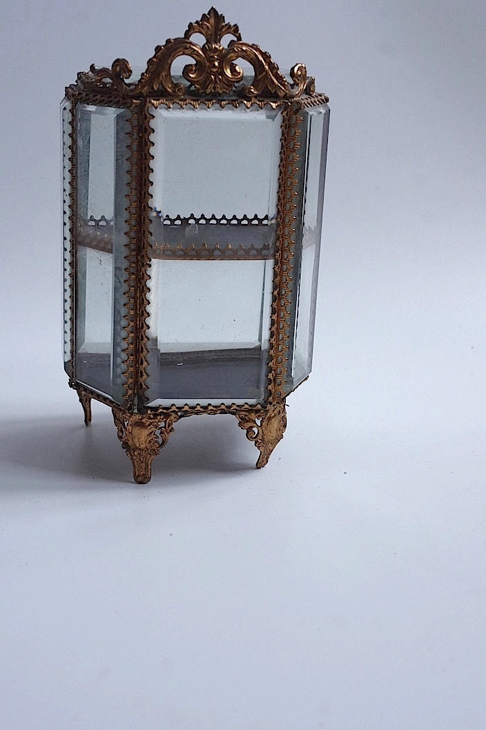 mobilier miniatures antique vitrine antique