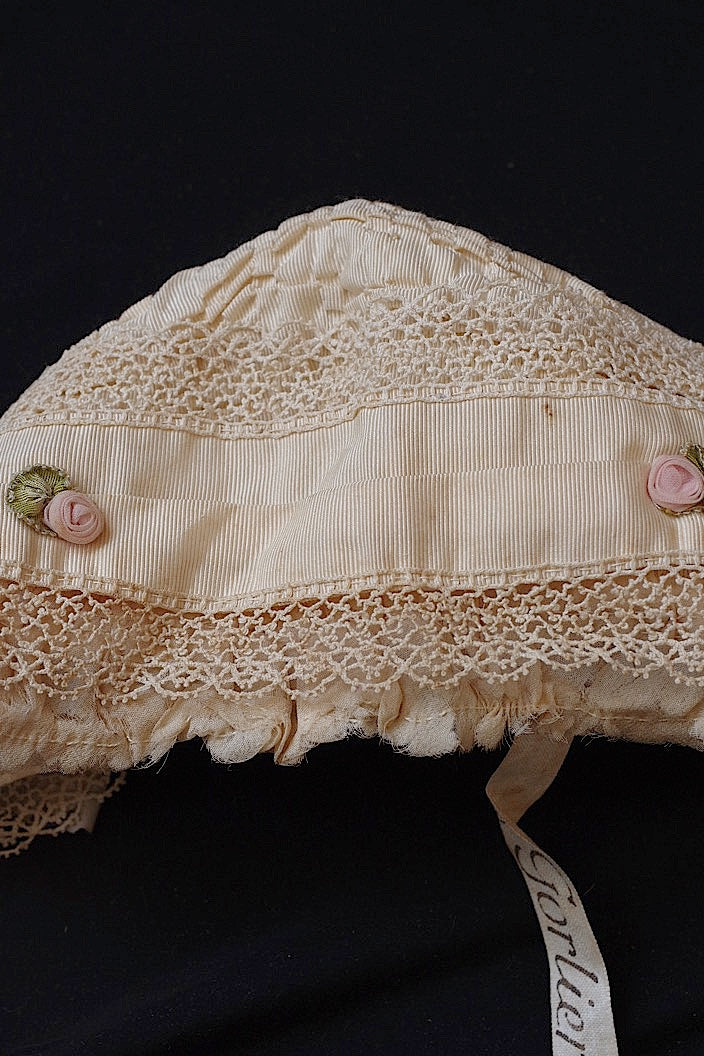 dentelle antique antique lace bonnet2