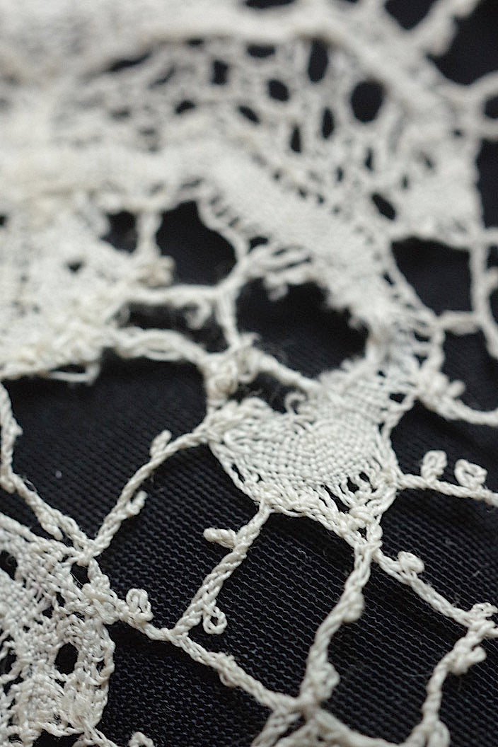 dentelle antique アンティークレース　フレミッシュ .FR a l'epoque