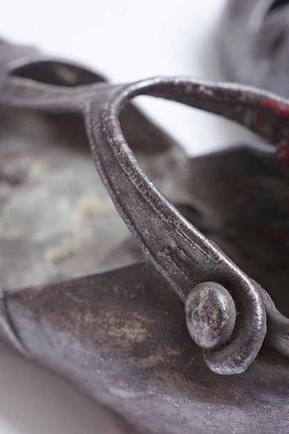 l'objet  antique　アンティークオブジェ　子供靴 .FR a l'epoque